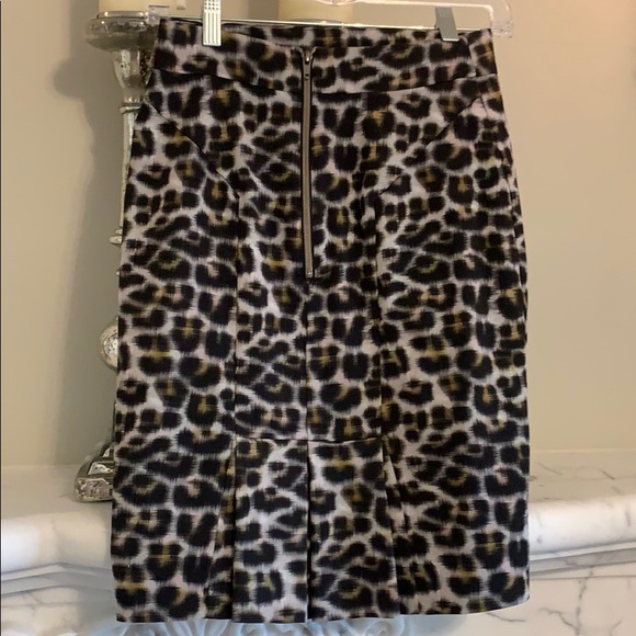 Leopard Print Pencil skirt - Picture 3 of 3